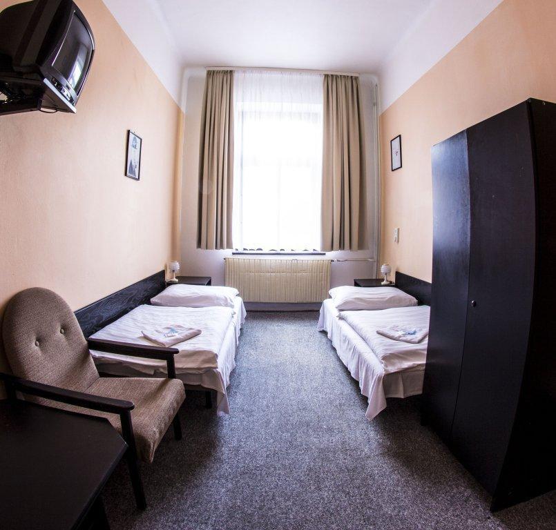 Hotel Pyramida ブルノ エクステリア 写真